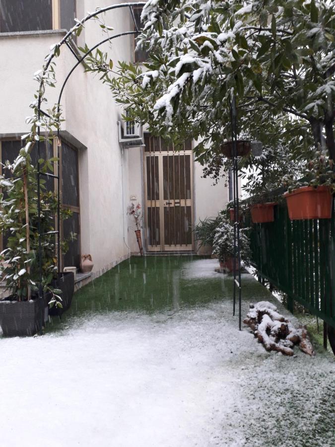 House Rose Apartment Bagian luar foto